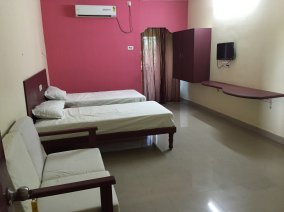 BED ROOM - Shree Indra Luxuries Guest Rooms